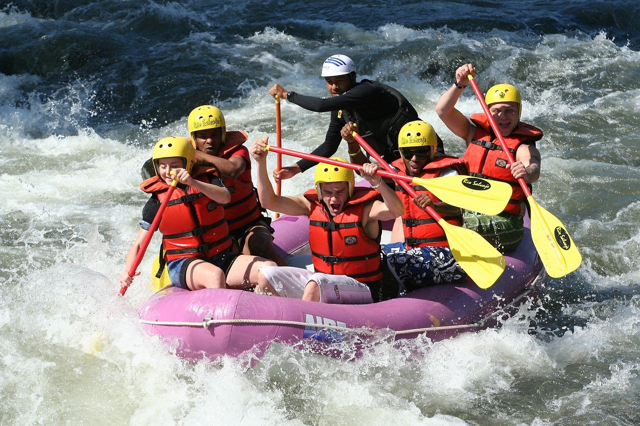 rafting-661716_1920.jpg