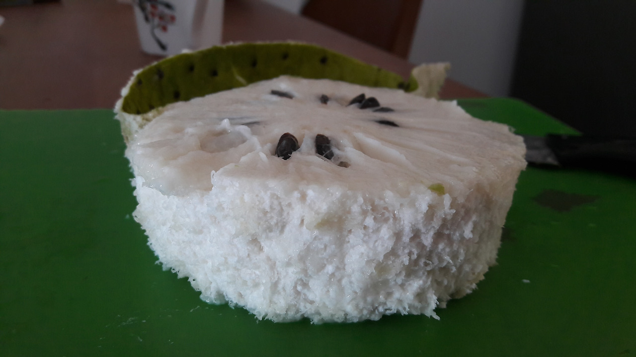 3.열매껍질 벗기는 모습, 20170907_065646.jpg