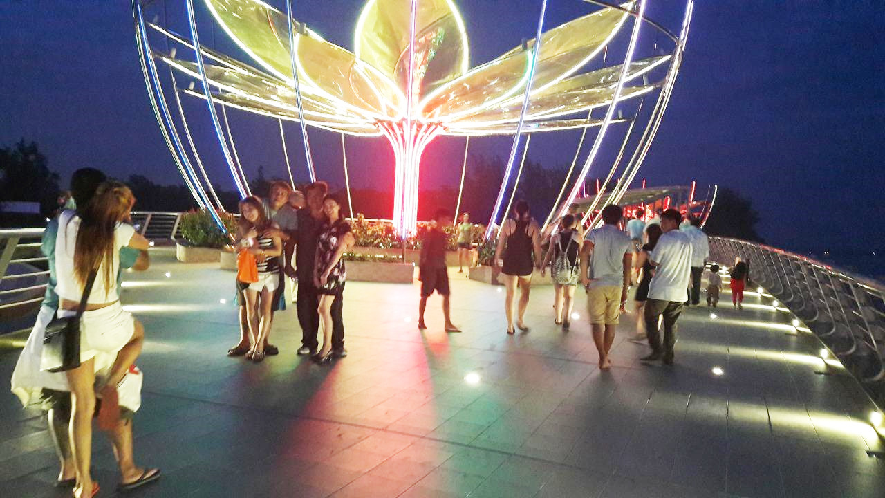 보행자 다리와 산책하는 사람들, 20180103_181230.jpg