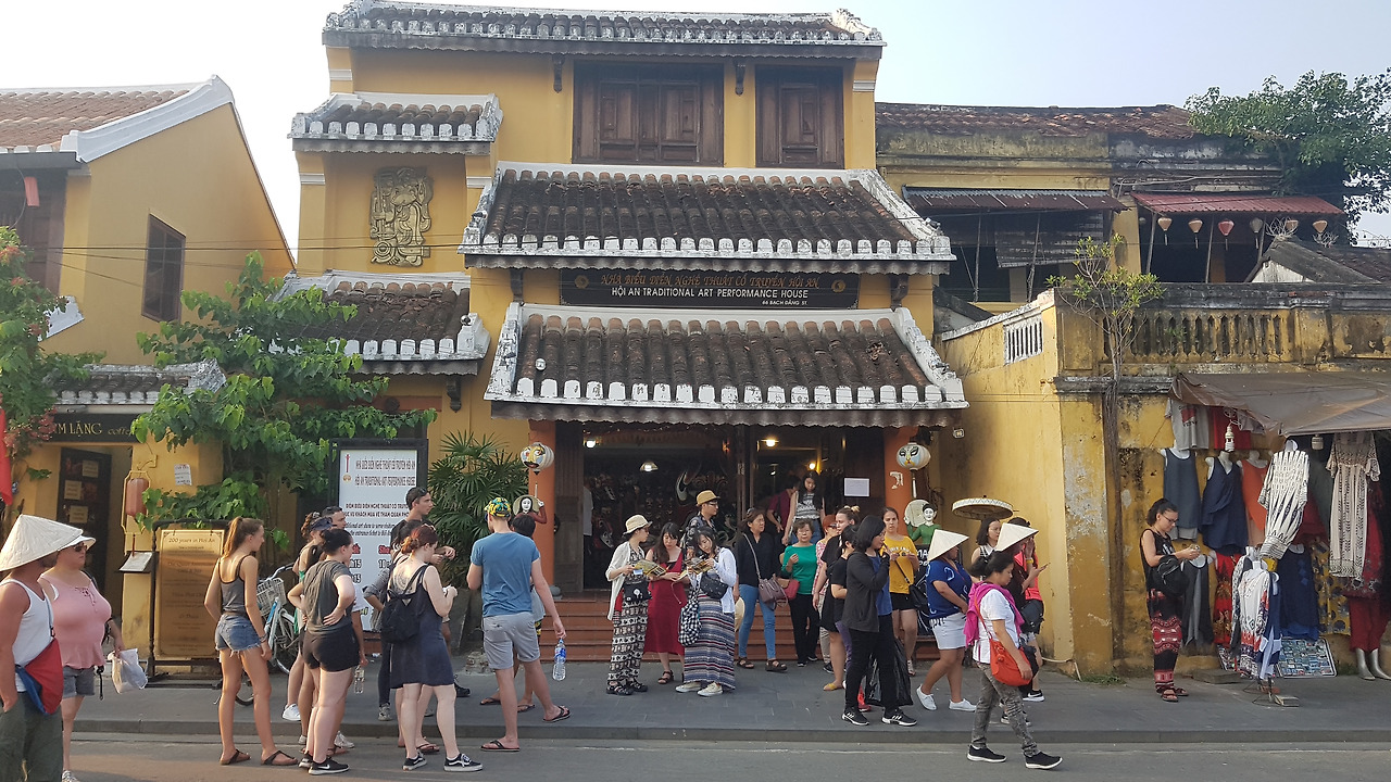 호이안 전통예술공연관, 20190502_164552.jpg