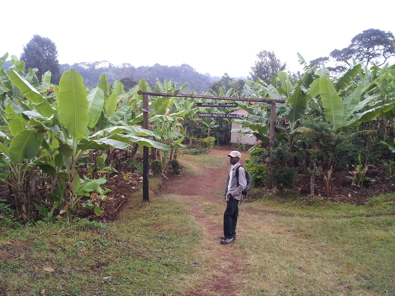 누루폭포 입구.jpg