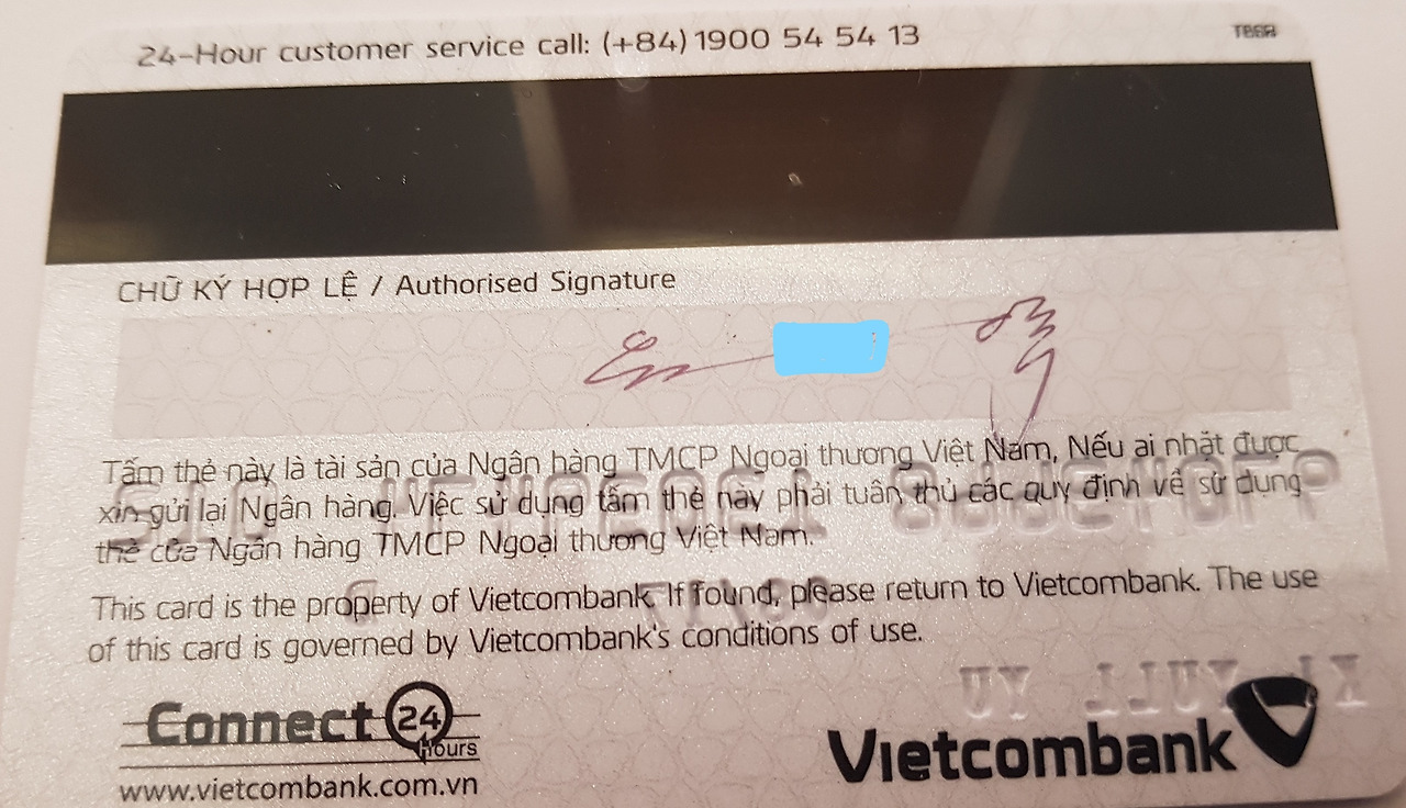Vietcom 은행카드 뒷면-1.jpg