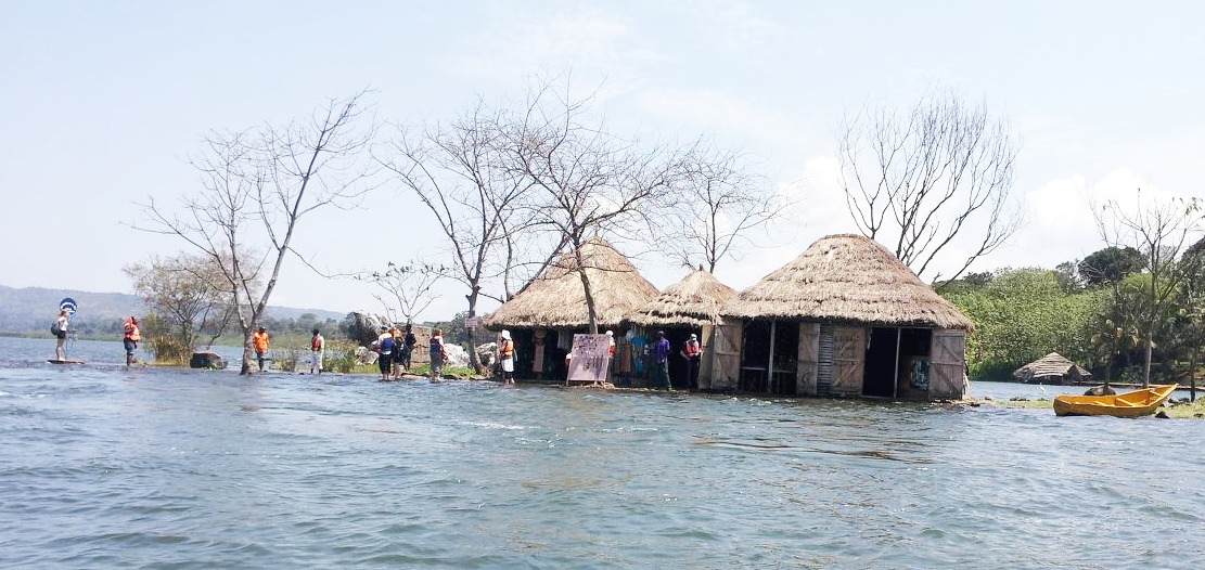 기념품 판매점과 나일강 영점표지판2013-08-10 13.44.00.jpg