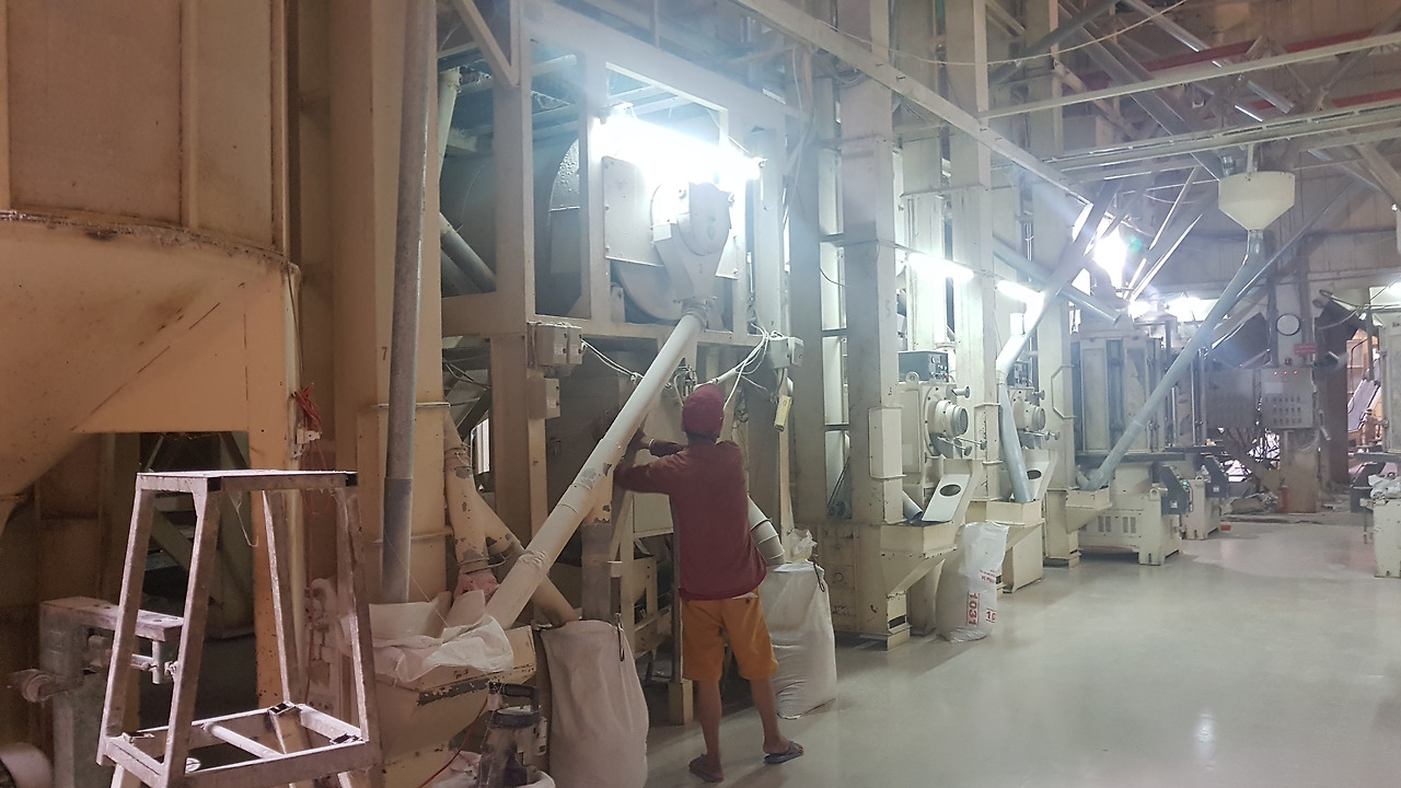 2. 도정공장 내부, HMN 회사, 20190221_143624.jpg