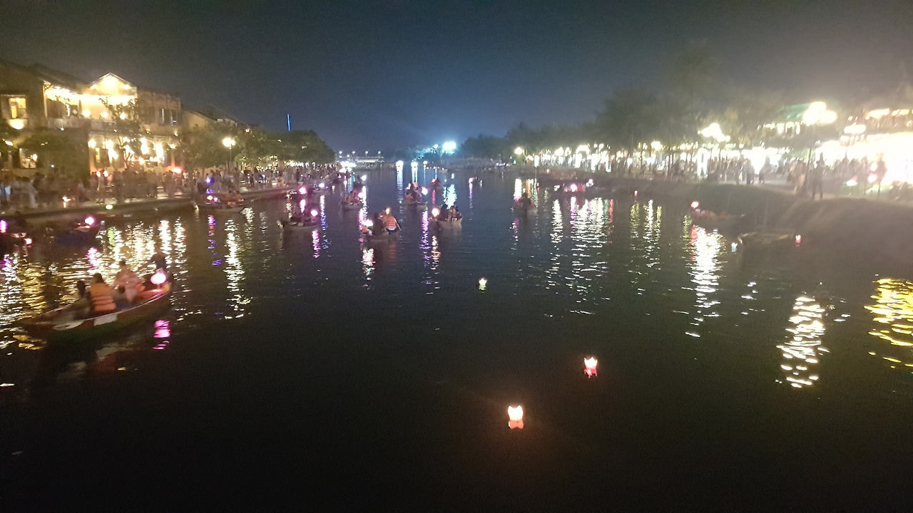 호이안 투본 강 밤풍경, 20190502_201400.jpg