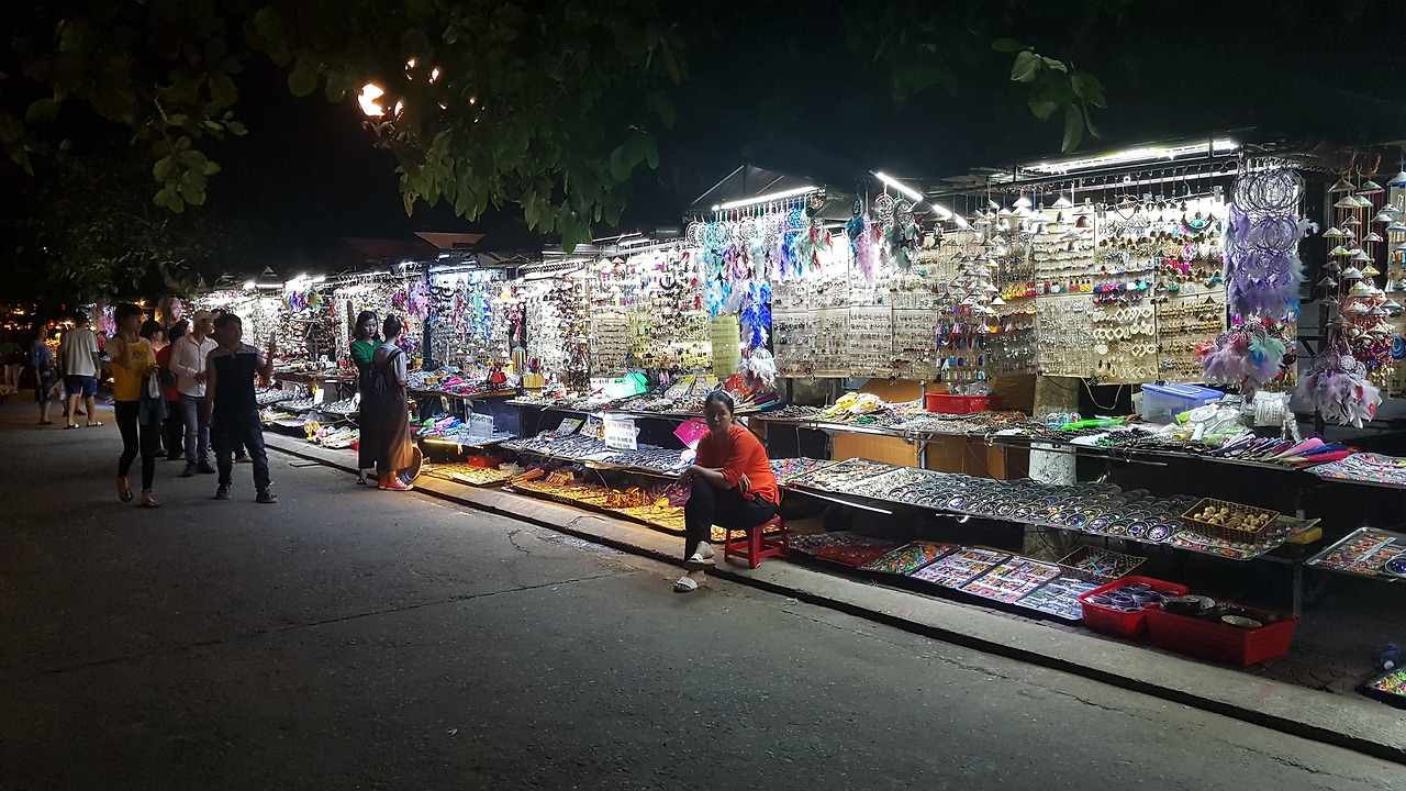 야시장, 20190502_193002.jpg