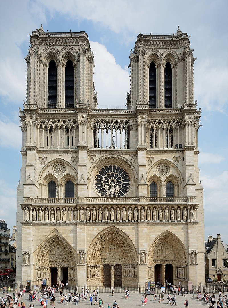 800px-Notre-Dame_de_Paris_2013-07-24.jpg