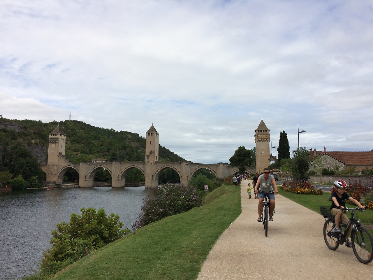 Cahors_Pont Valentre.jpg
