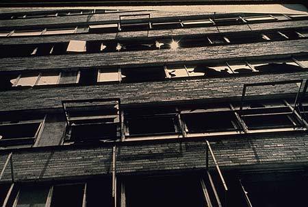 Pruitt-Igoe-vandalized-windows.jpg