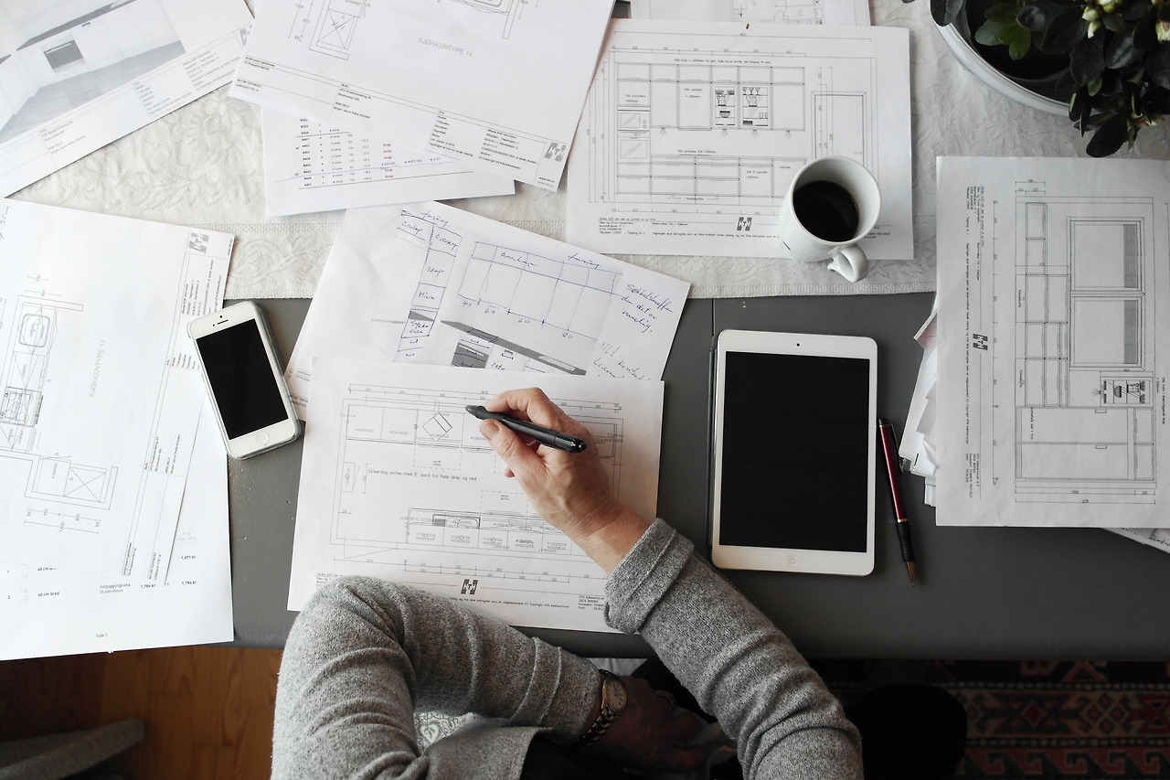 architect-design-planning-and-organizing-diy_t20_EO278K.jpg