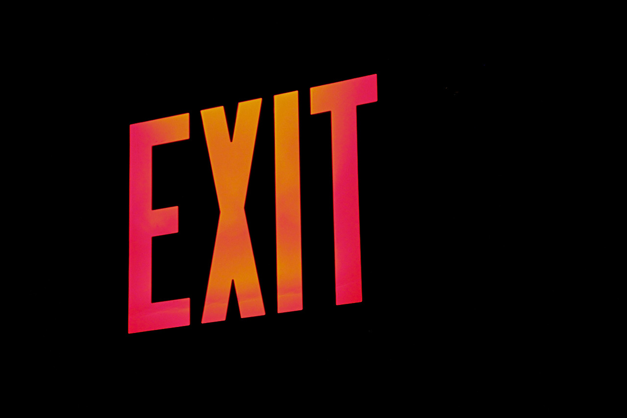 exit-sign-neon-sign-way-out-2022-08-01-03-09-17-utc.jpg