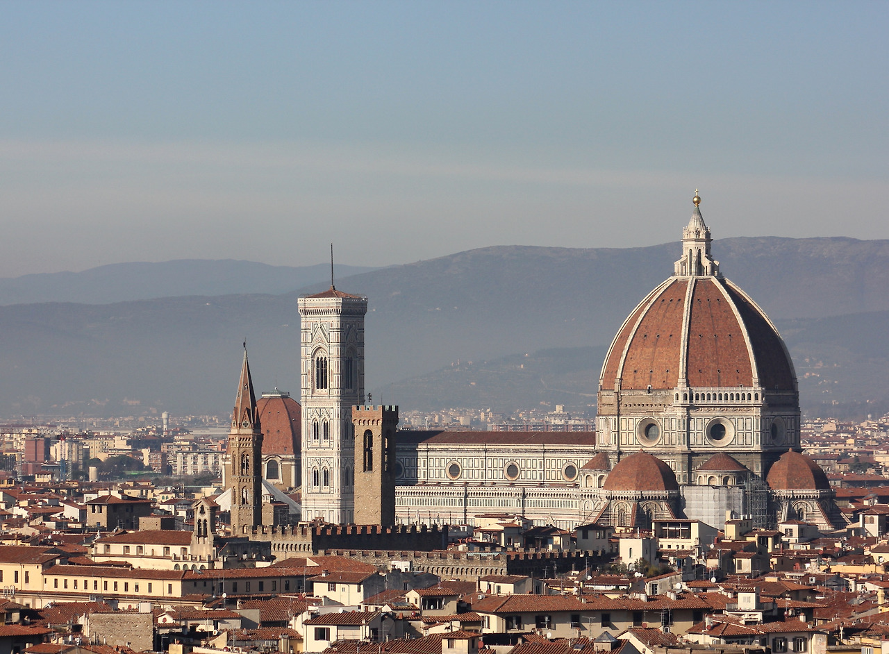 looking-down-over-duomo-and-cityscape-in-firenze-o-2022-11-15-12-44-39-utc.jpg