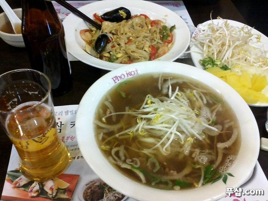 지구를 살리는 7가지 불가사의한 물건들_쌀국수_타이국수.jpg