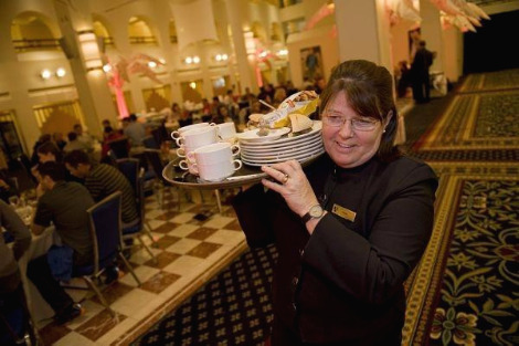 hotel-banquet-server.jpg