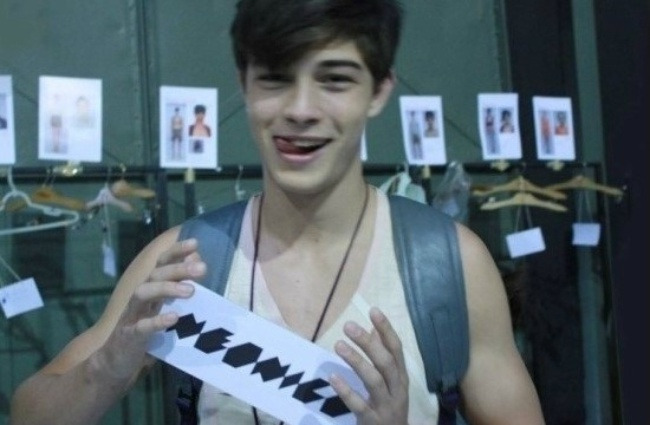 남자가 여자를 좋아할떄 행동 1.jpg