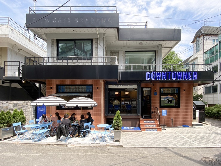 엠포스_웨이팅마케팅_다운타우너 00.jpg