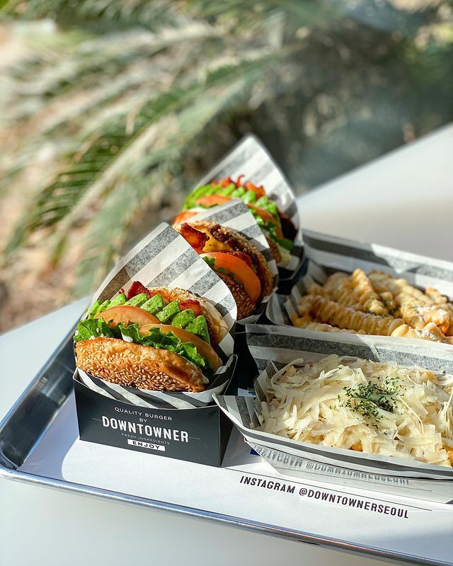 엠포스_웨이팅마케팅_다운타우너 02.jpg