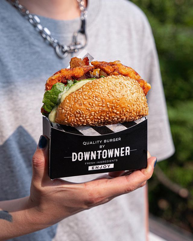 엠포스_웨이팅마케팅_다운타우너 01.jpg