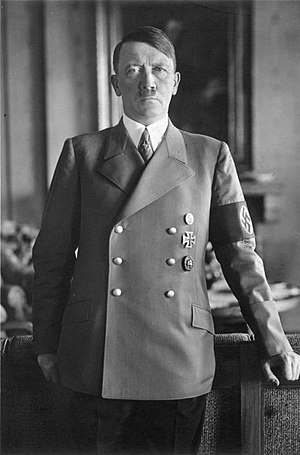 300px-Bundesarchiv_Bild_183-H1216-0500-002%2C_Adolf_Hitler.jpg