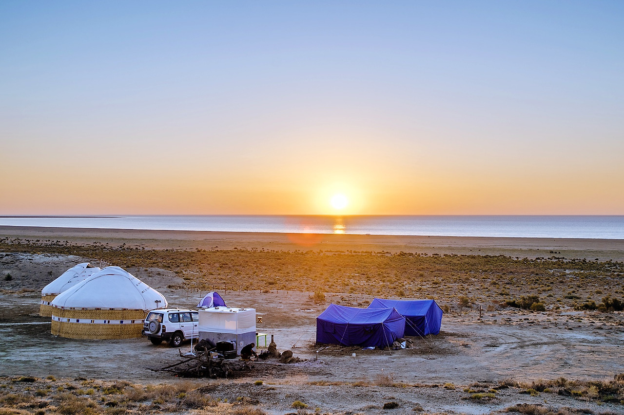 아랄 해_일출.jpg