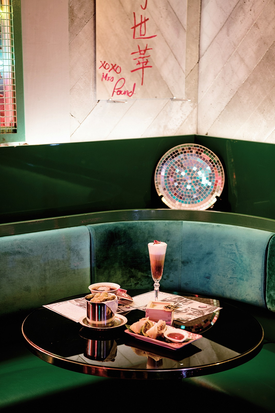 Nightlife_mrs pound 04.jpg