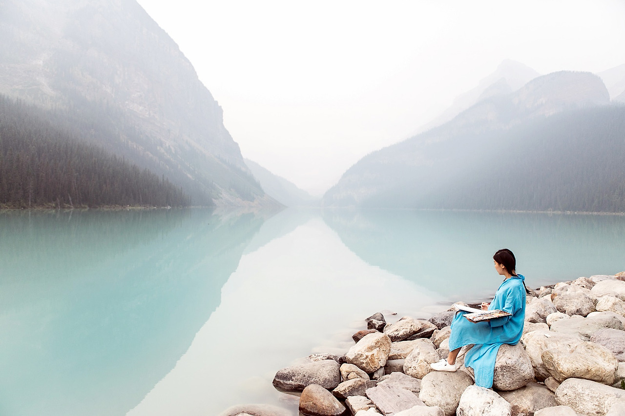 레이크루이스에서 그림그리는 김물길 (1).jpg