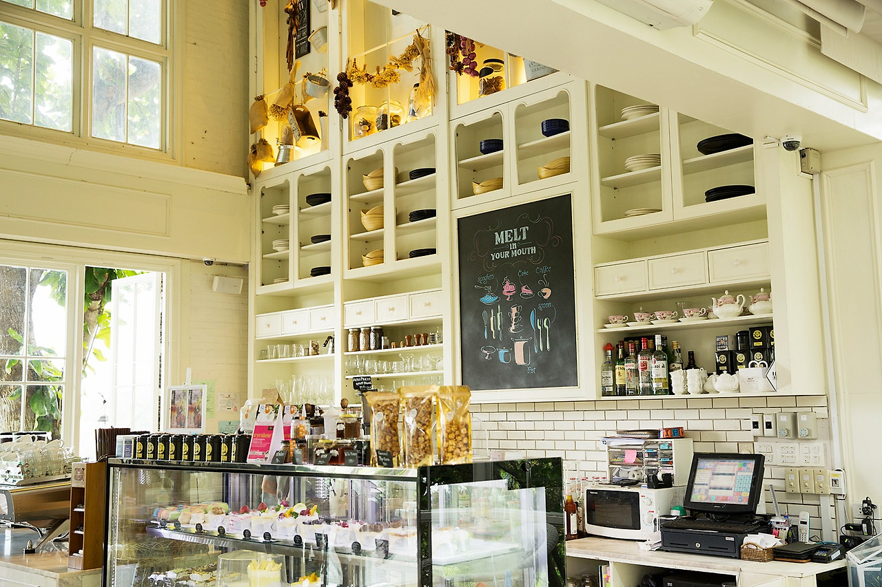 멜트 인 유어 마우스 (4).jpg