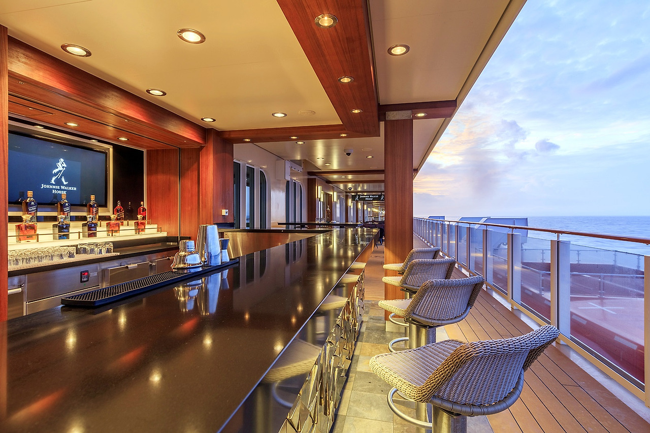 Johnnie Walk House Outdoor_01.jpg