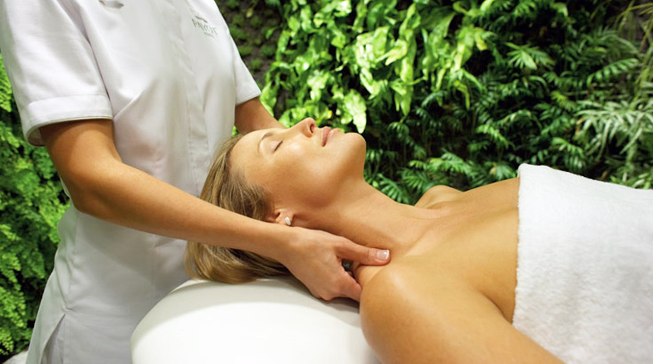 콴타스 항공 시드니 퍼스트라운지(1).jpg