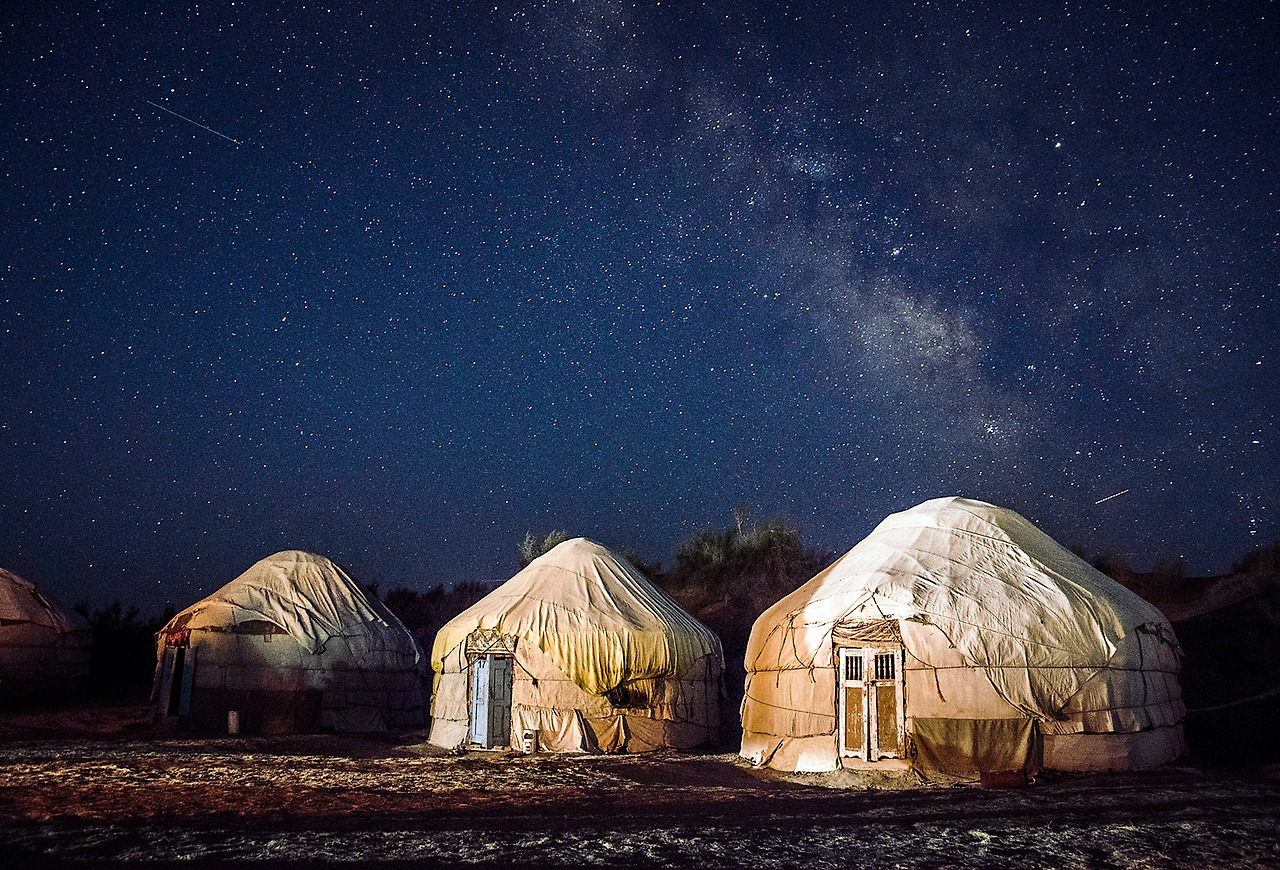 누라타_유르트 캠프.jpg