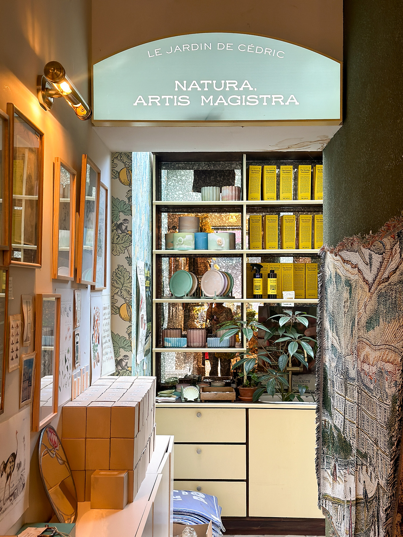 세실앤세드릭_1층 내부.jpg