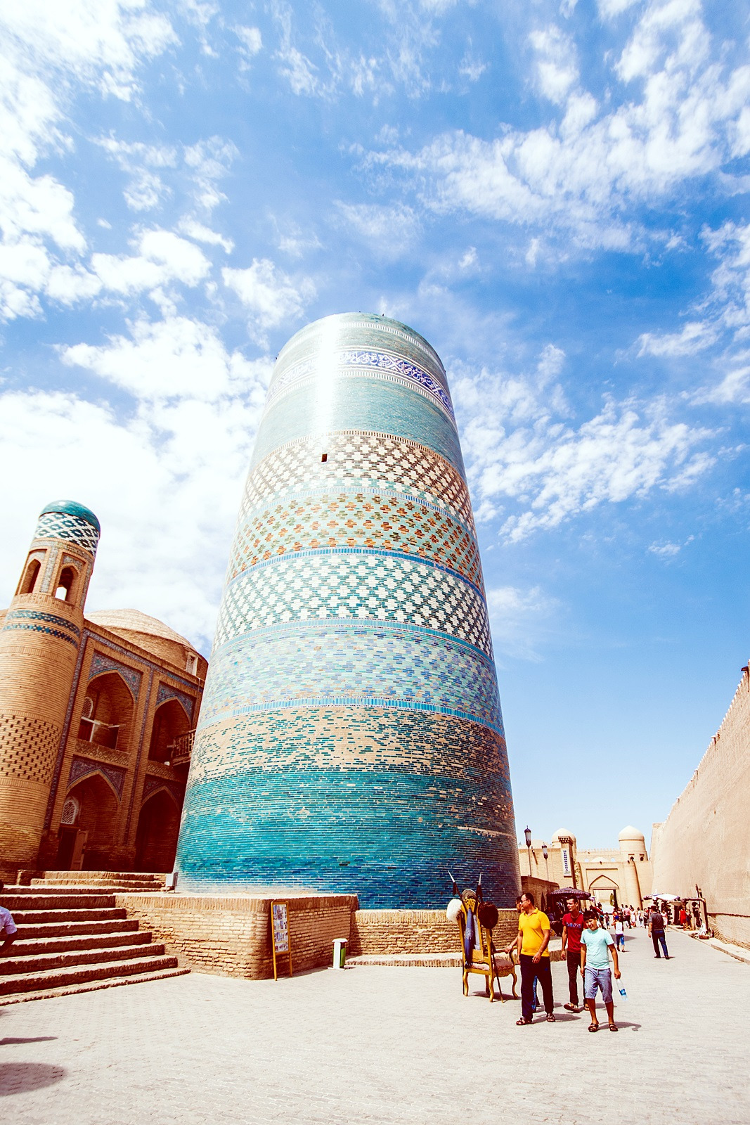 히바_이찬칼라 미나르.jpg