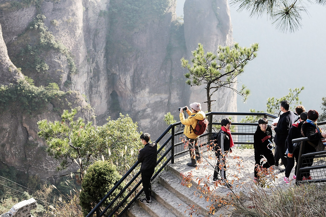 신선거 에서 사진찍는 사람-4406.jpg