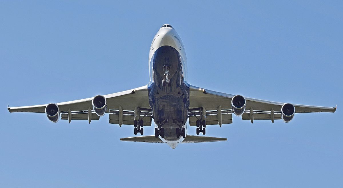 FlyingB747@Wikipedia.jpg