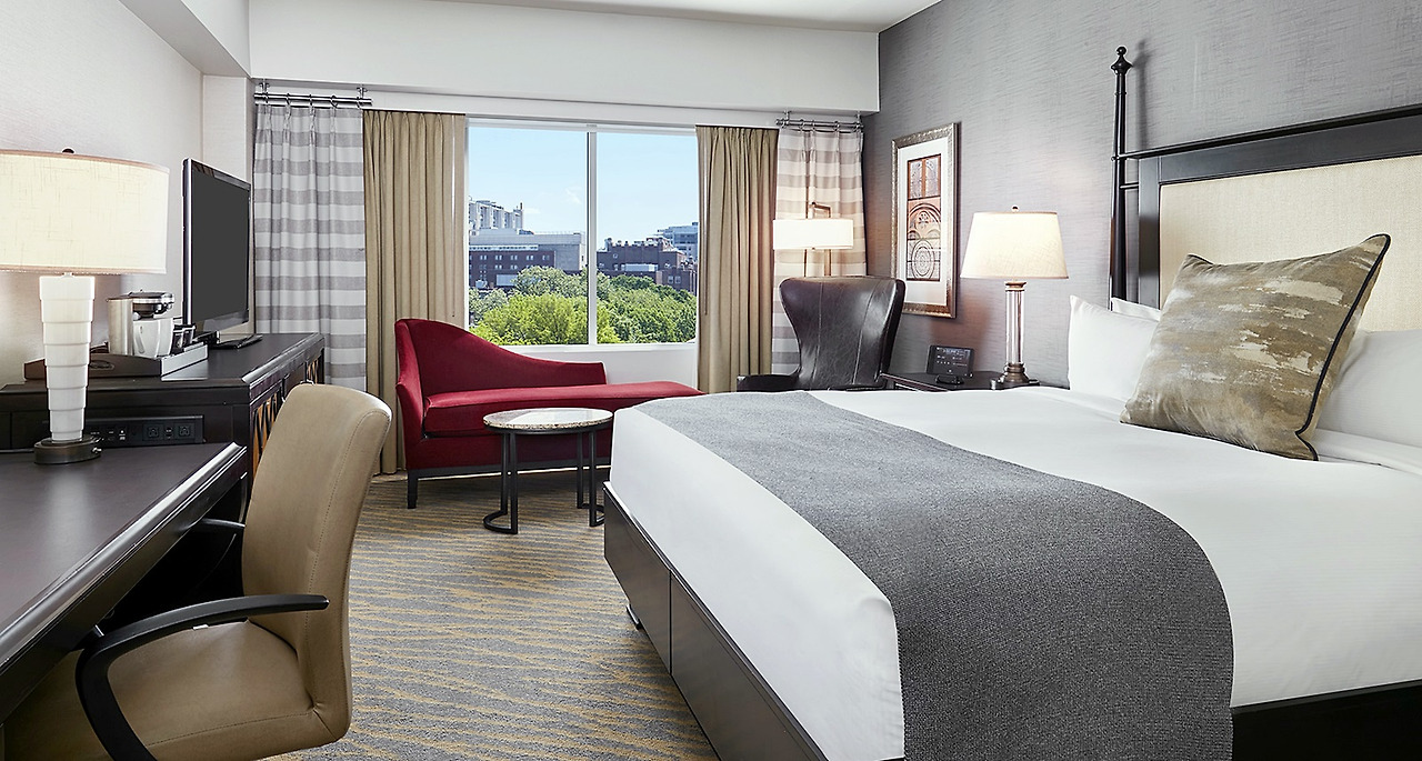 디 인 앳 펜 바이 힐튼(1).jpg