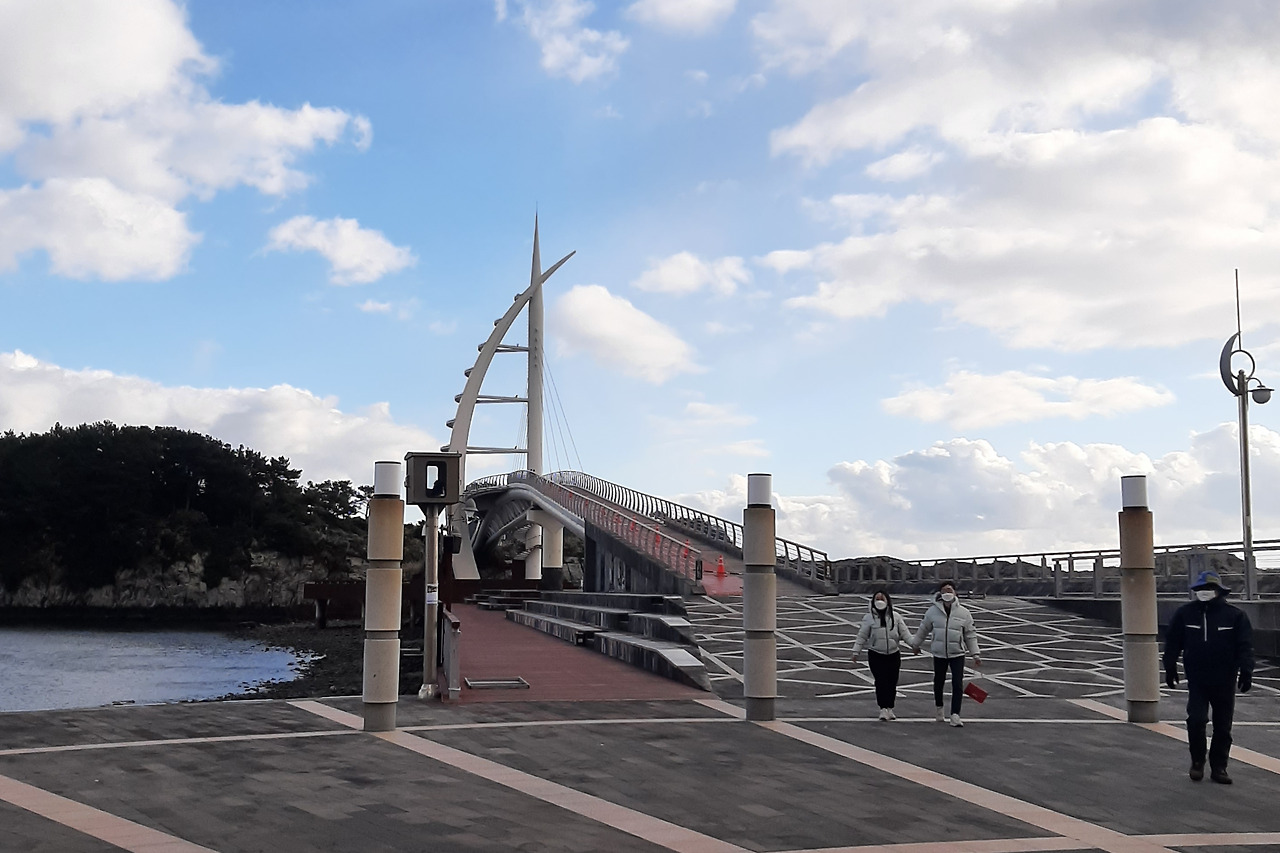 핸드폰_(연주) (12).jpg