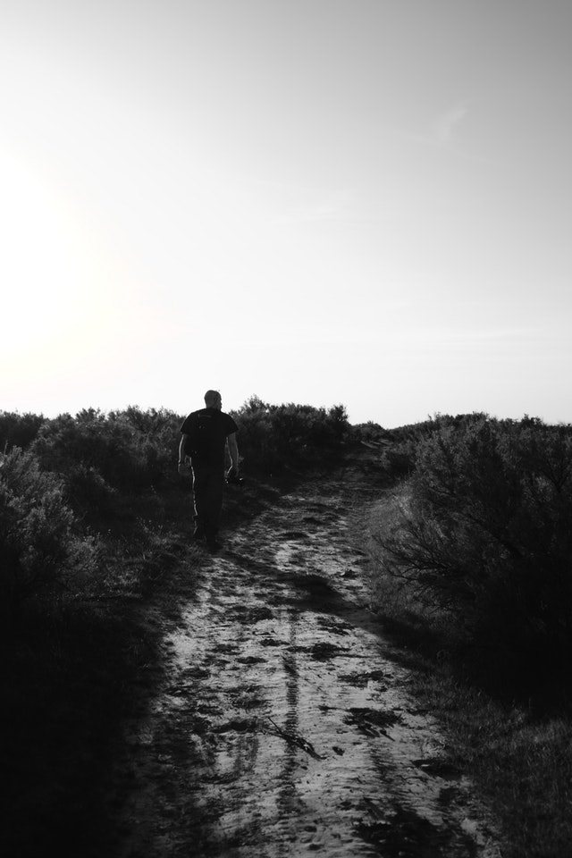 alone-black-and-white-dirt-road-2277210.jpg