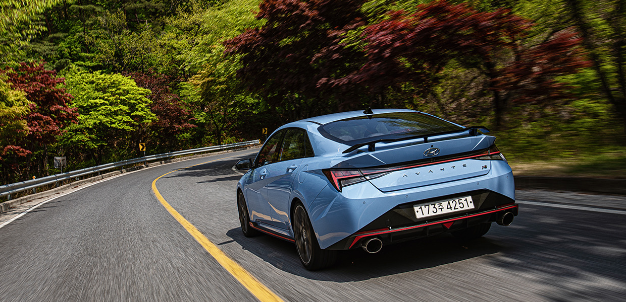 2022-hyundai-avante-n-winding-drive5.jpg