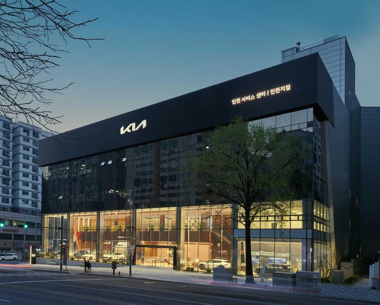 KIA-Flagship-Store-Incheon13.jpg