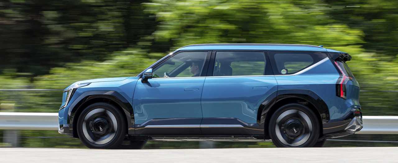 2023-kia-ev9-firstdrive9.jpg