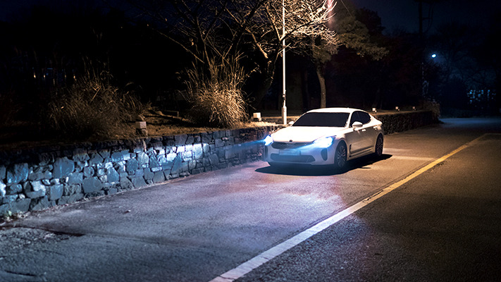 hyundai-personalization-driving-sportscar (2).jpg