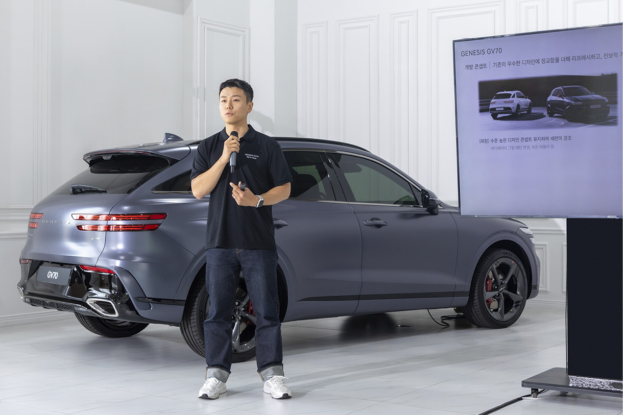 Genesis-GV70-Tech-Talk3.jpg