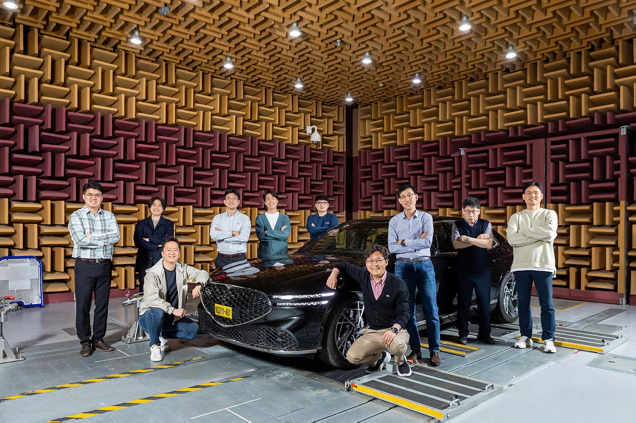 G90 ESEV INTERVIEW_04.jpg