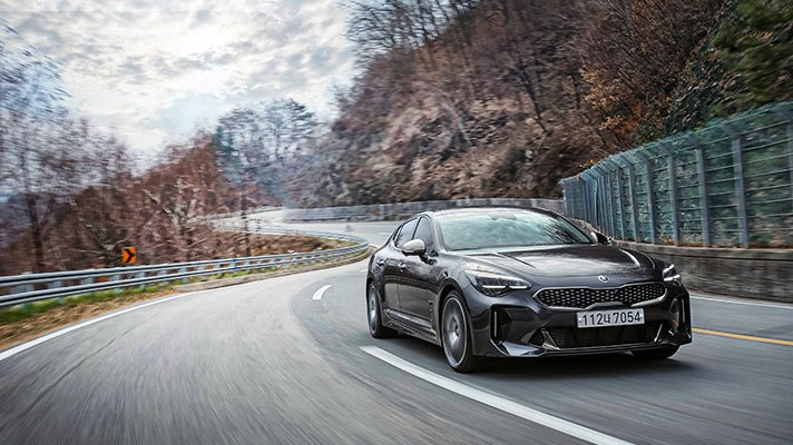 kia-stinger-photo08.jpg