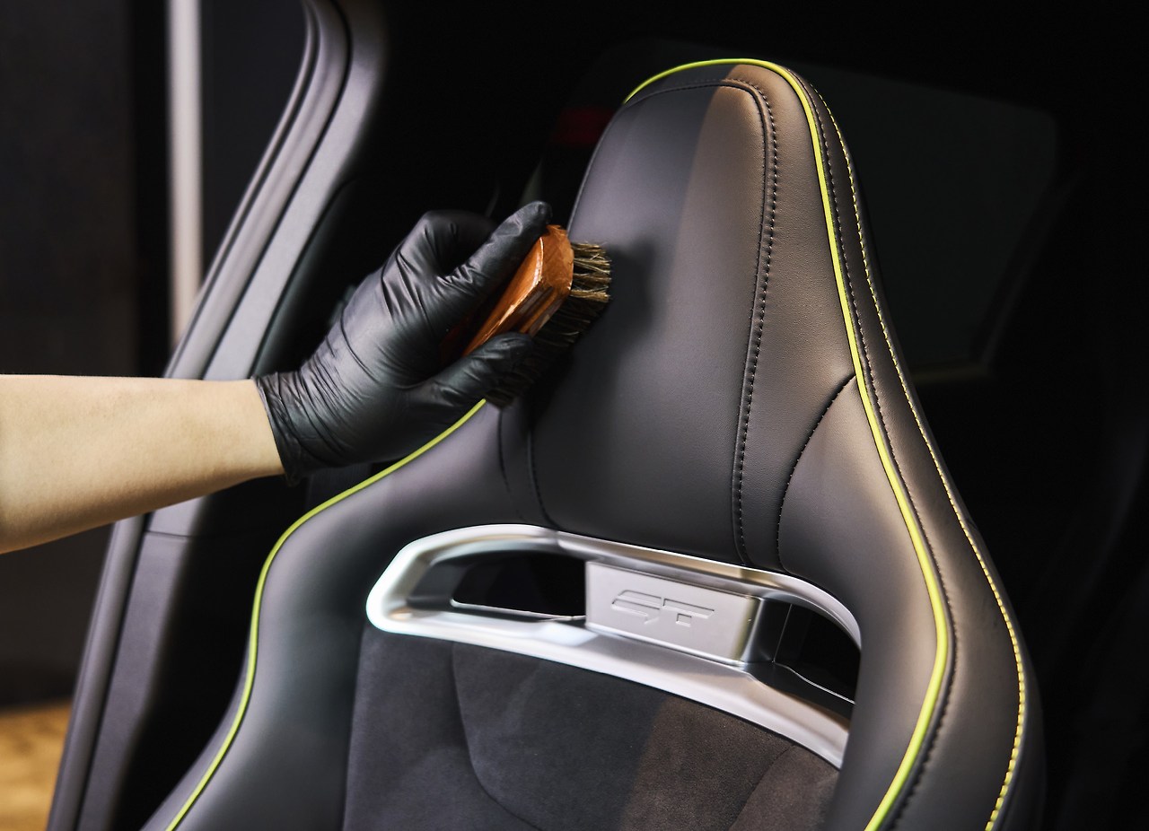 AUTO DETAILING_19.jpg