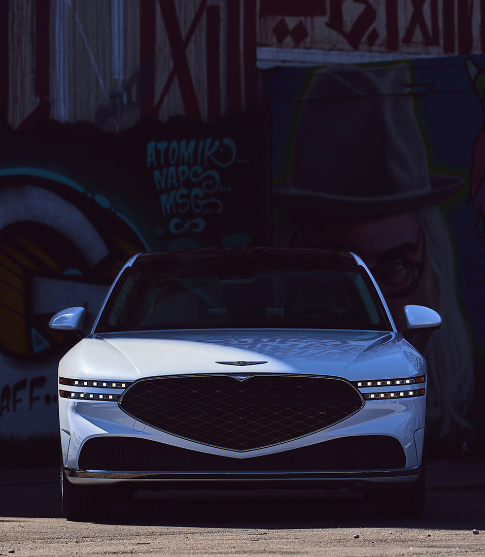2022-g90-motortrend-coty4.jpg
