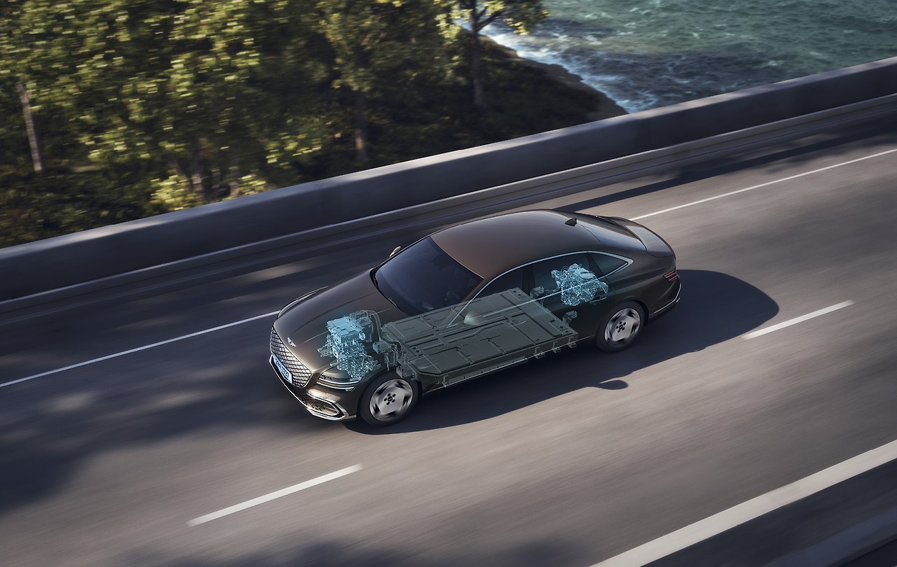 2024-genesis-g80ev-q&a11.jpg