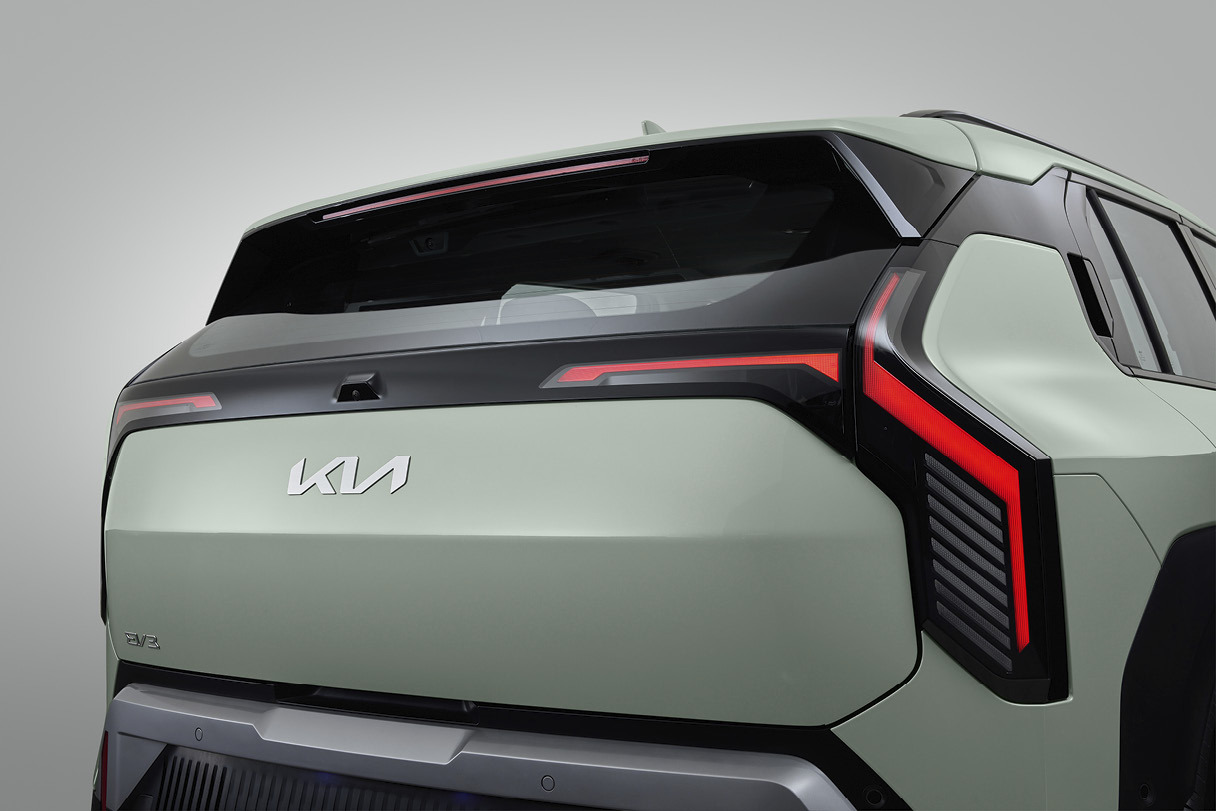 2024-kia-ev3-drive-usp11.jpg