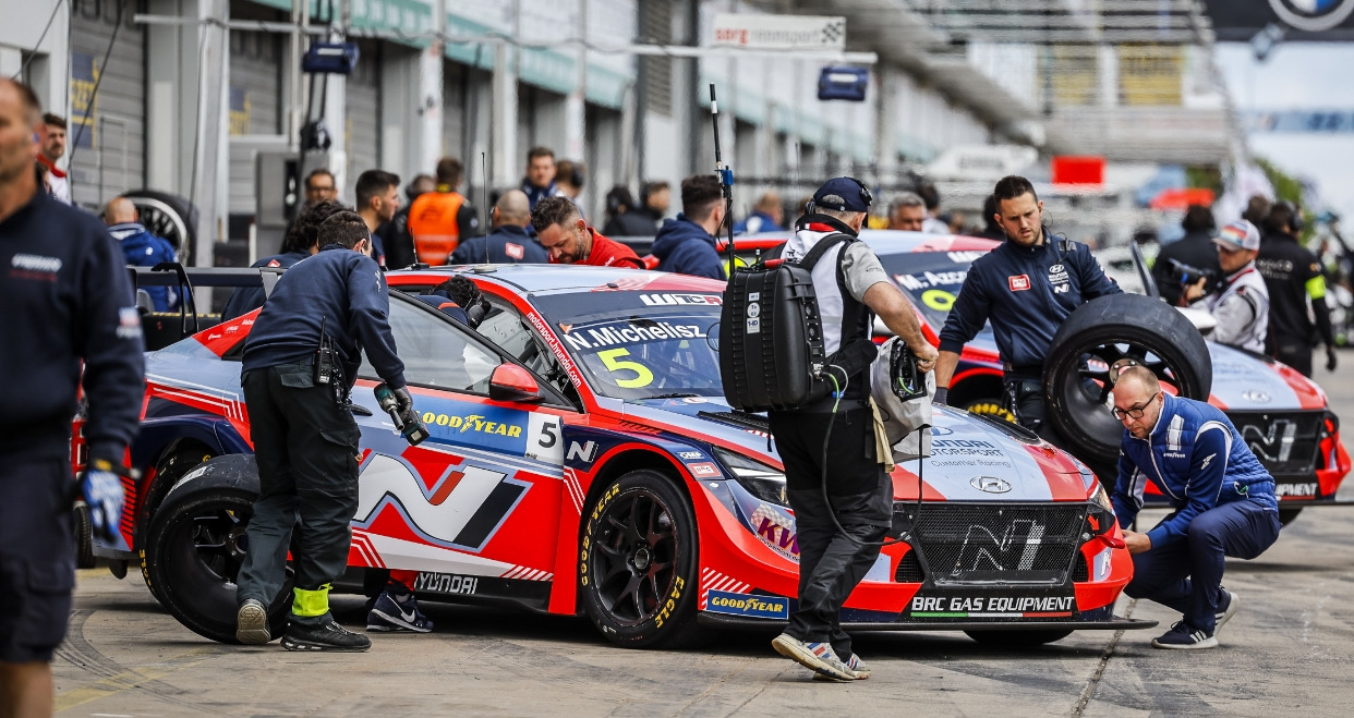 WTCR-2022-Review02.jpg