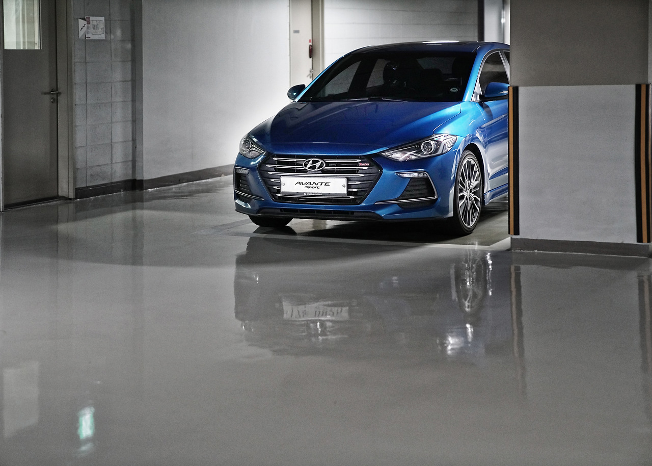 manual-transmission-driving (8).jpg